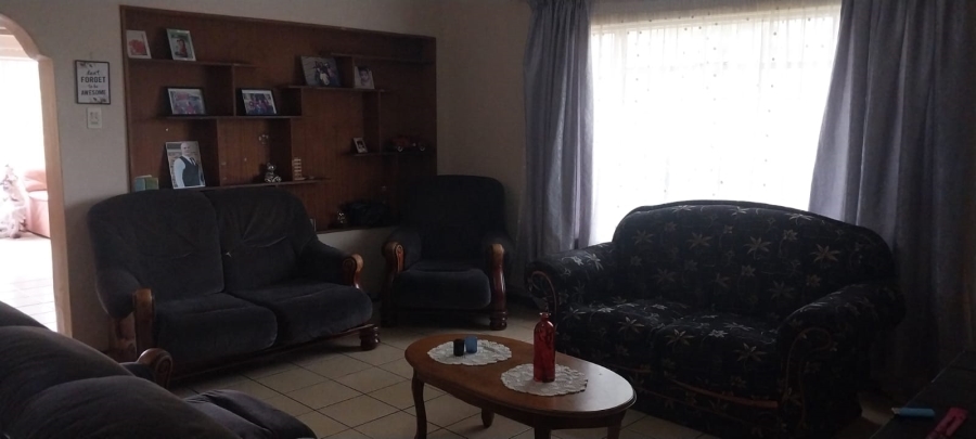 4 Bedroom Property for Sale in Morewag Free State